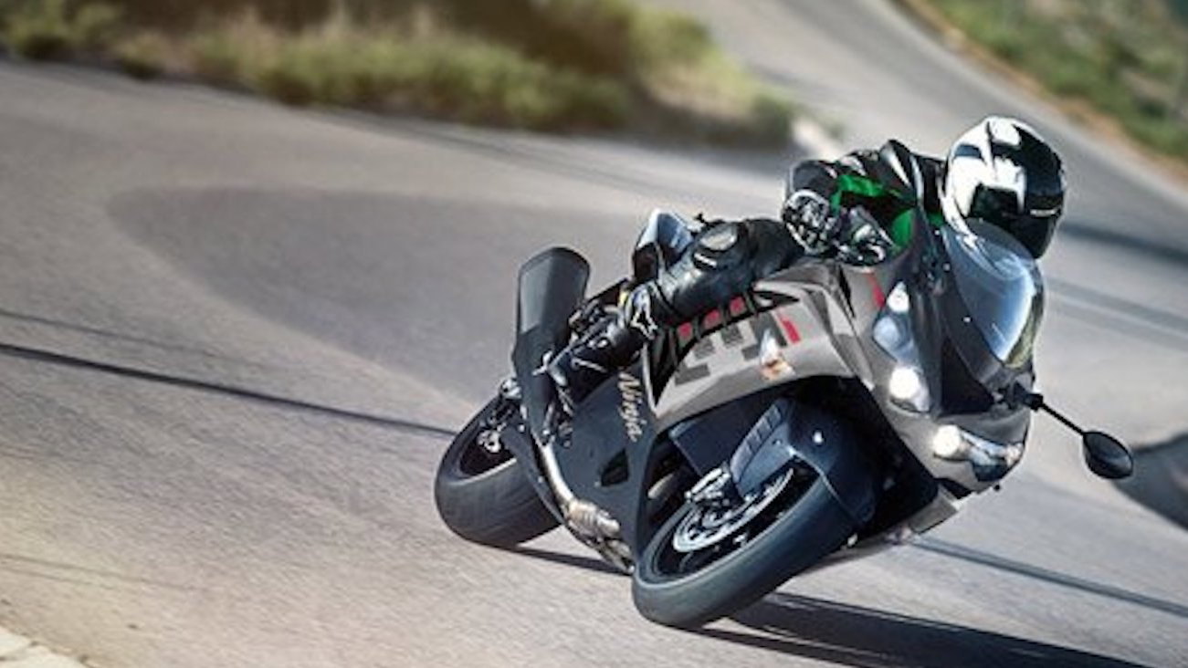 Kawasaki ZX-14R US Spec 2021.jpg